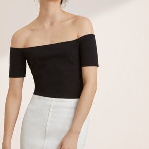 Wilfred Free "Cocktail" off the shoulder crop top